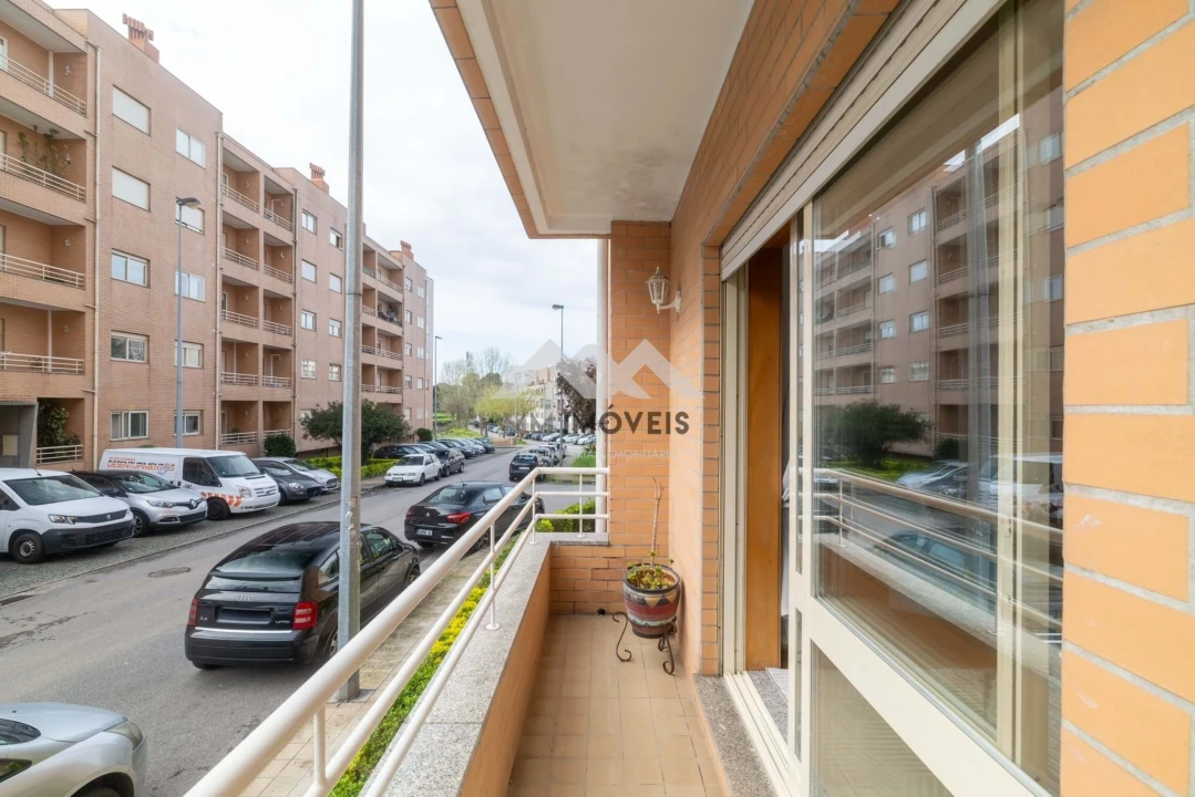 Apartamento T2 para Arrendamento em Rio Tinto Foto 6