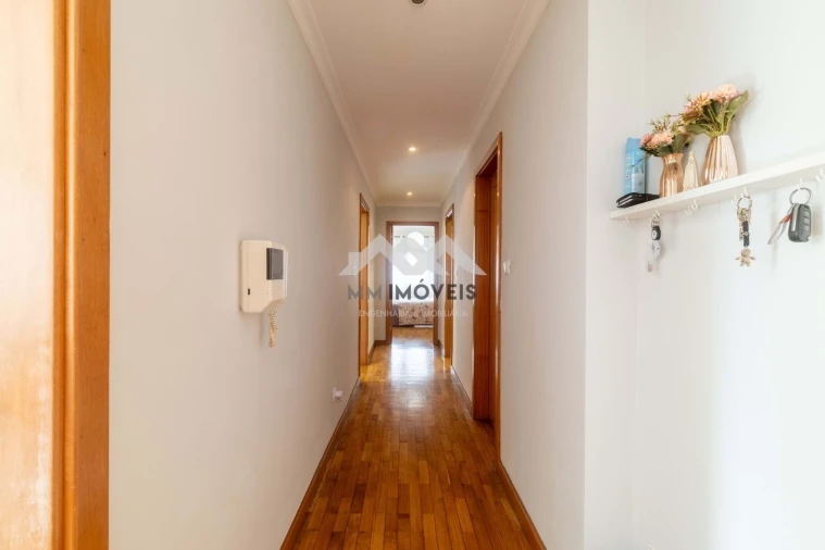 Apartamento T2 para Arrendamento em Rio Tinto Foto 10