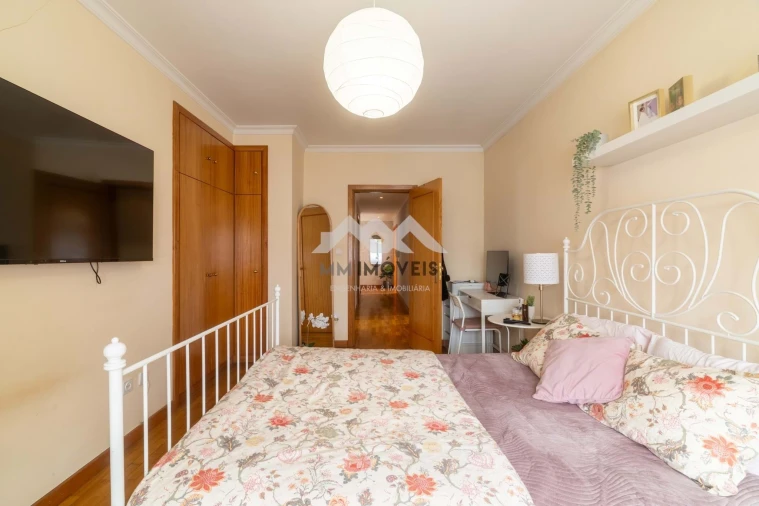 Apartamento T2 para Arrendamento em Rio Tinto Foto 18