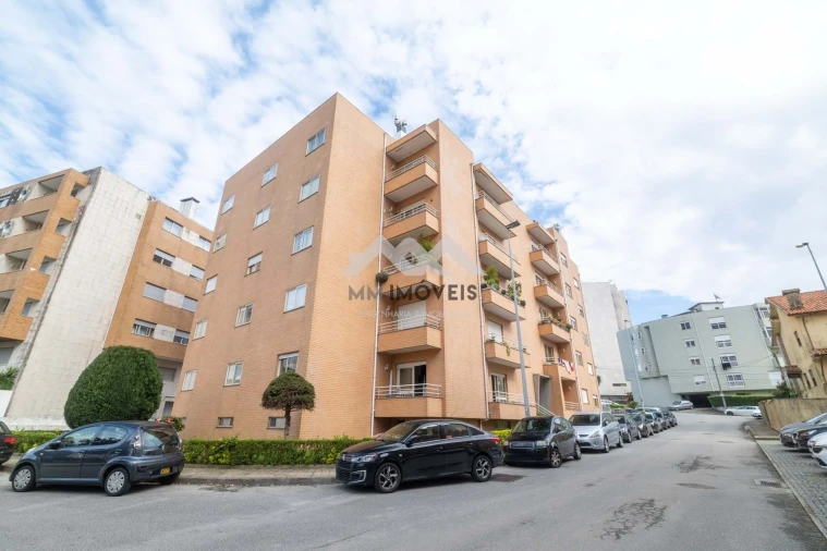 Apartamento T2 para Arrendamento em Rio Tinto Foto 33