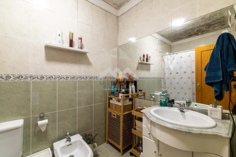 Apartamento T2 para Arrendamento em Rio Tinto Foto 25