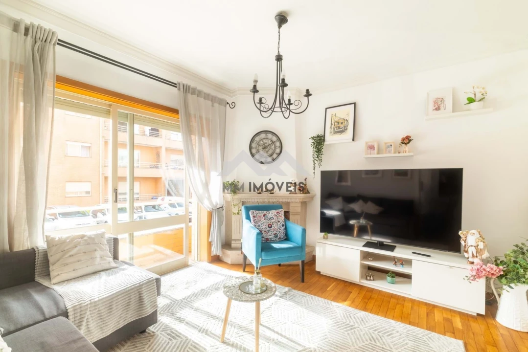 Apartamento T2 para Arrendamento em Rio Tinto Foto 3