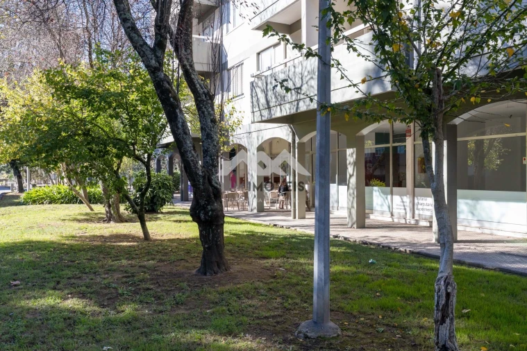 Negócio para Trespasse em Santa Marinha Foto 18