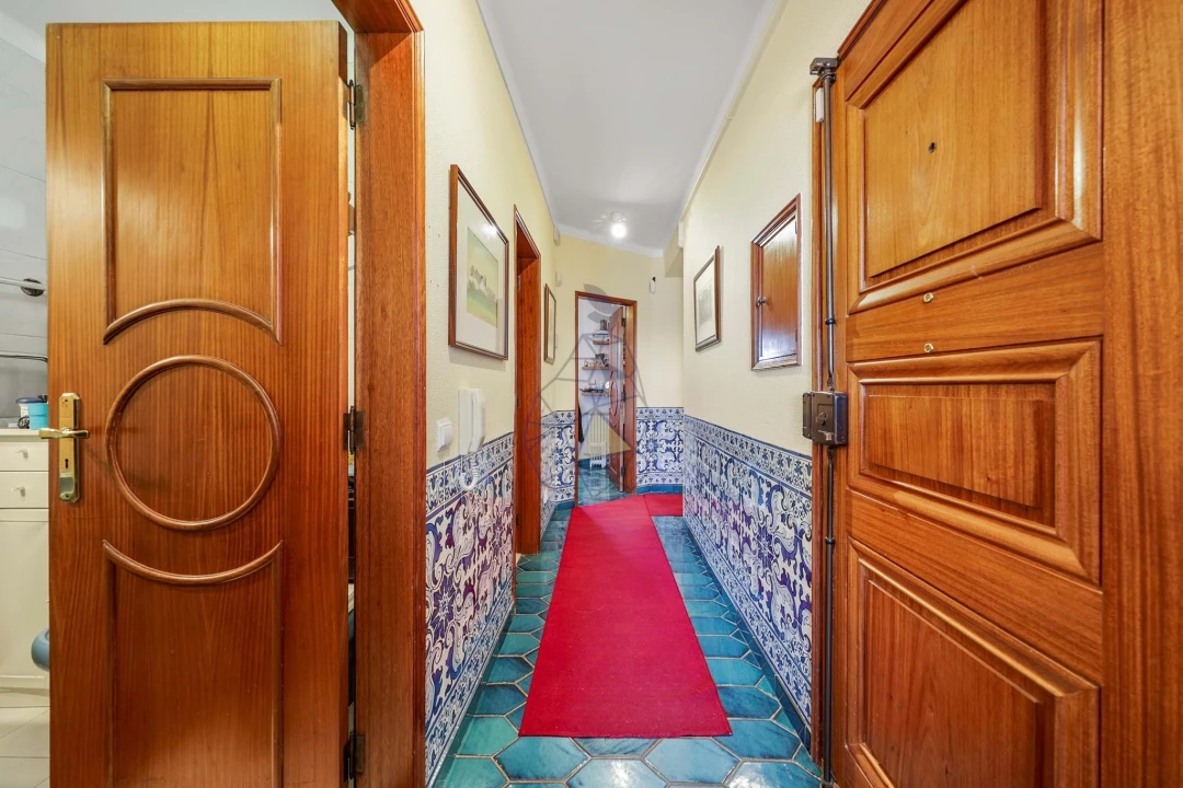 Apartamento T4 para Venda em Portimão Foto 57