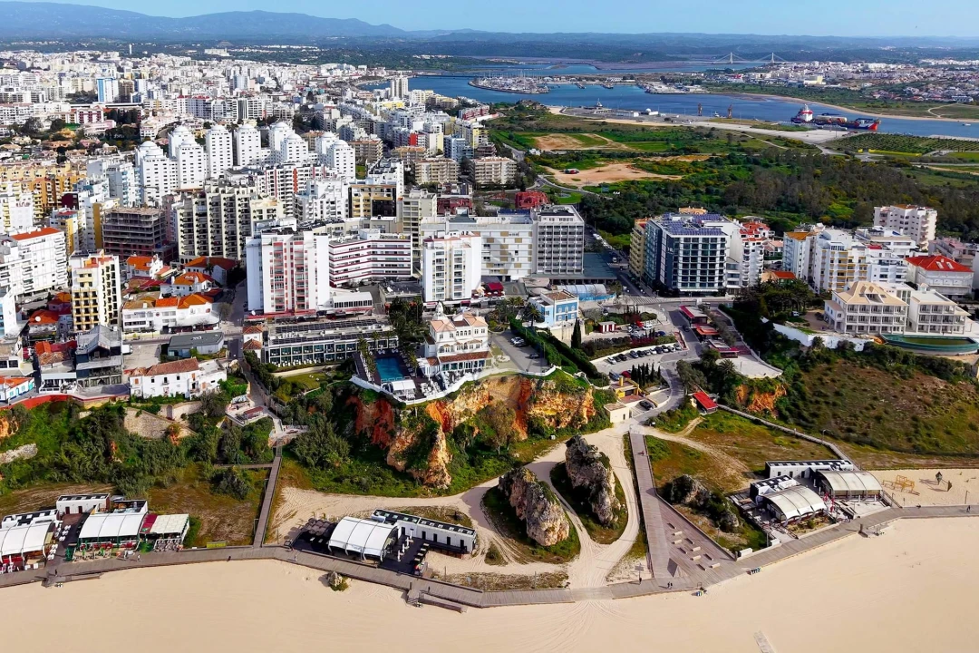 Apartamento T4 para Venda em Portimão Foto 70