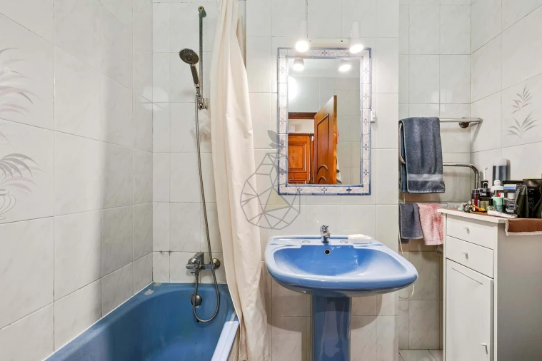 Apartamento T4 para Venda em Portimão Foto 5