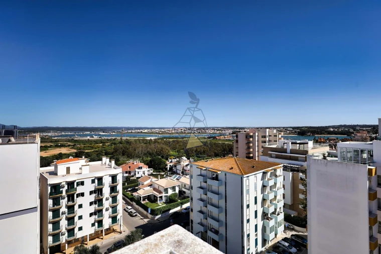 Apartamento T4 para Venda em Portimão Foto 35