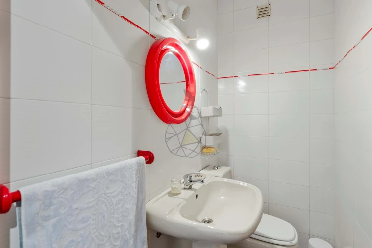Apartamento T4 para Venda em Portimão Foto 7