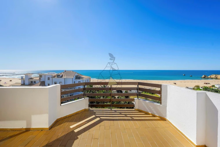 Apartamento T4 para Venda em Portimão Foto 51