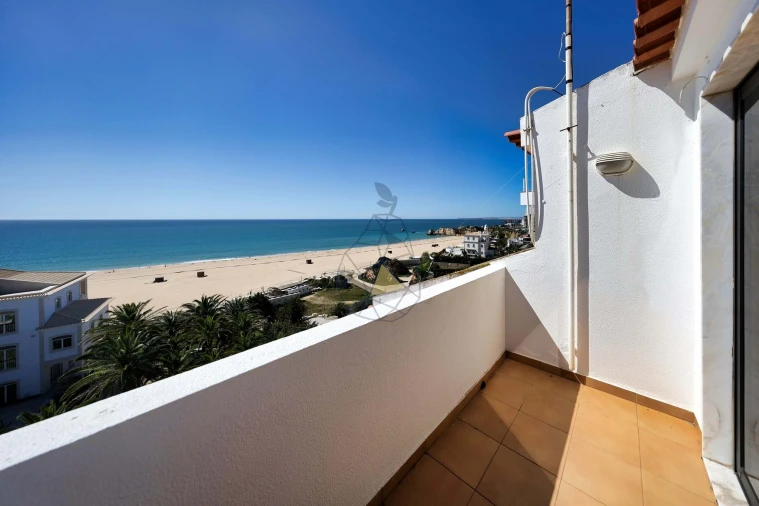 Apartamento T4 para Venda em Portimão Foto 32