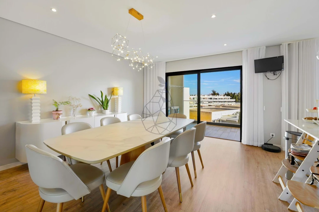 Apartamento T5 para Venda em Portimão Foto 15