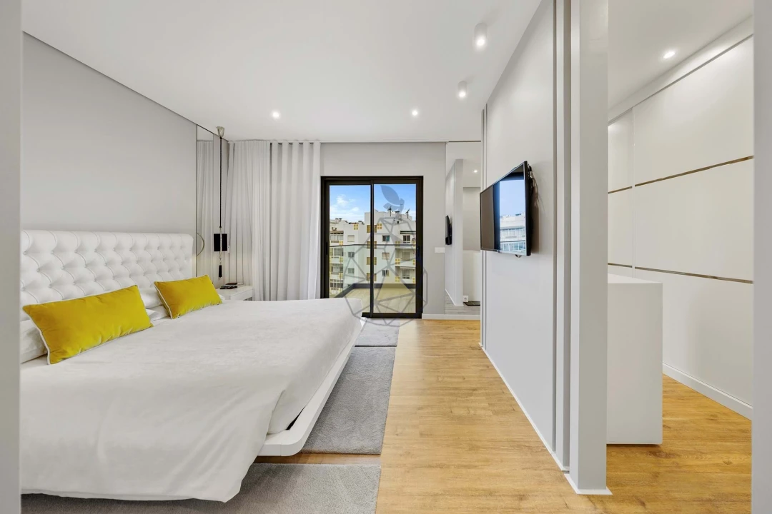 Apartamento T5 para Venda em Portimão Foto 43