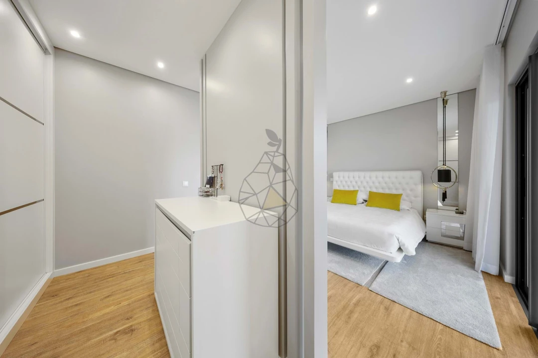 Apartamento T5 para Venda em Portimão Foto 44