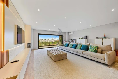 Apartamento T5 para Venda em Portimão