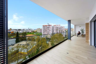 Apartamento T5 para Venda em Portimão
