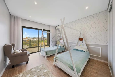 Apartamento T5 para Venda em Portimão