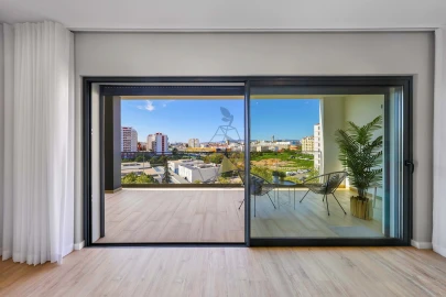 Apartamento T5 para Venda em Portimão