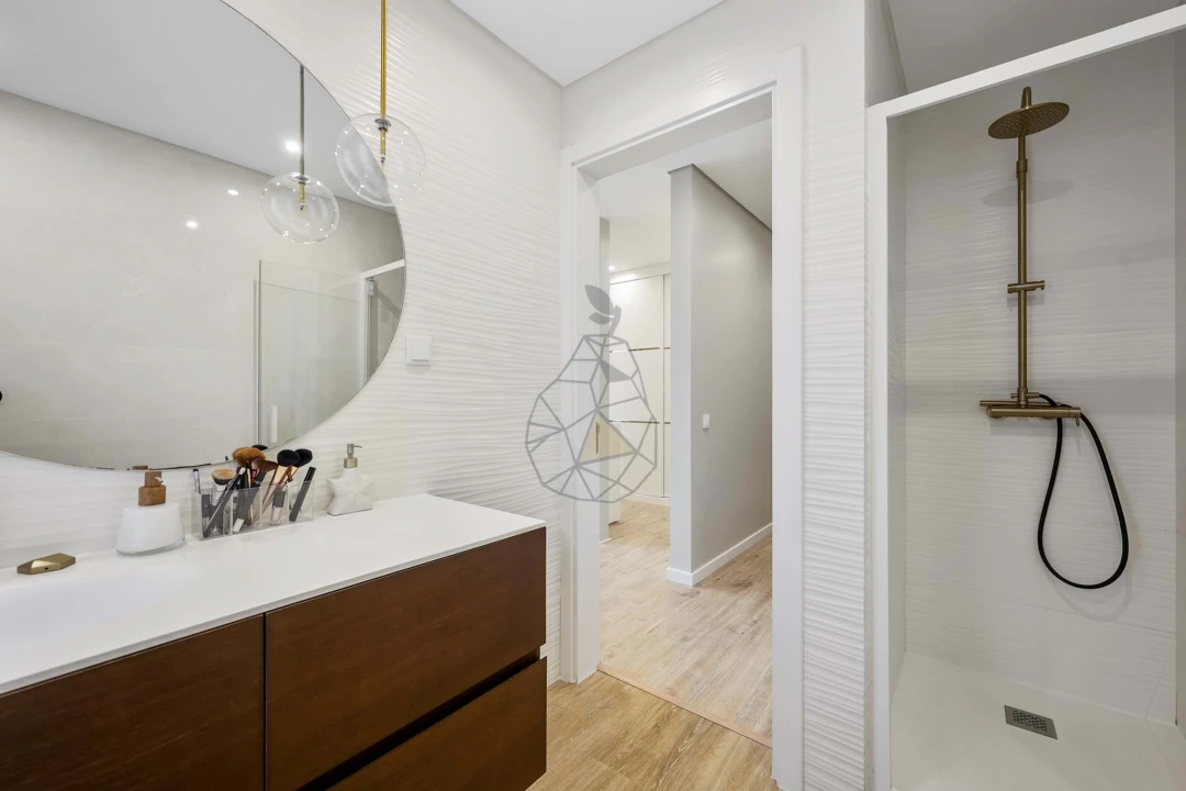 Apartamento T5 para Venda em Portimão Foto 42