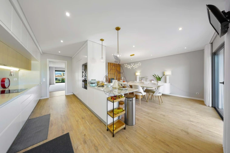 Apartamento T5 para Venda em Portimão Foto 28