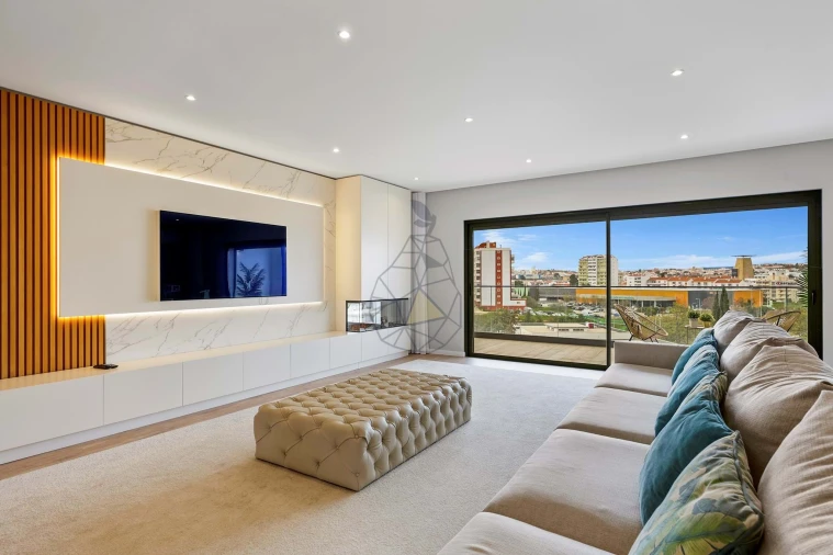 Apartamento T5 para Venda em Portimão Foto 5