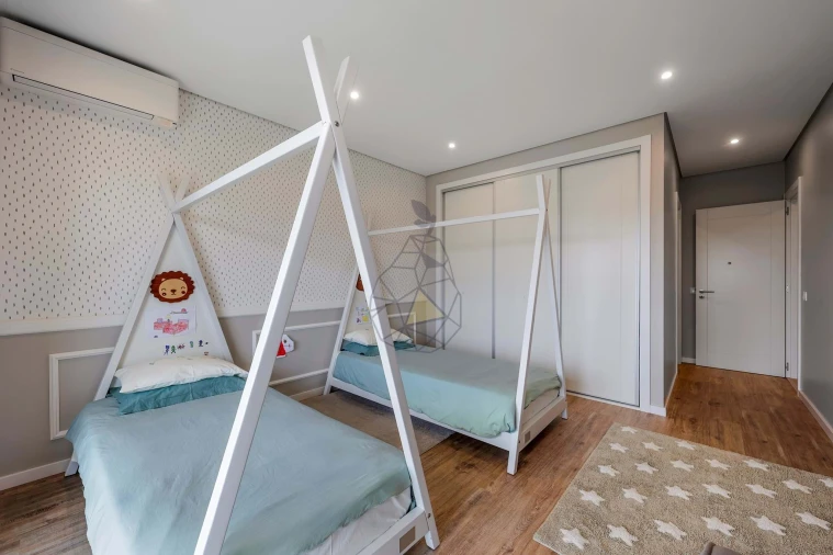 Apartamento T5 para Venda em Portimão Foto 46