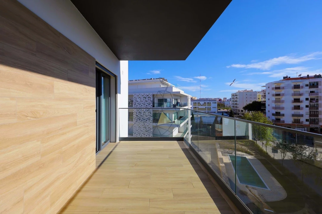 Apartamento T5 para Venda em Portimão Foto 53