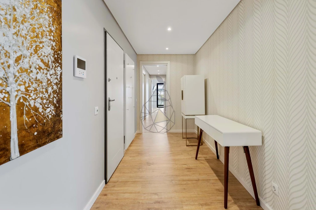 Apartamento T5 para Venda em Portimão Foto 57