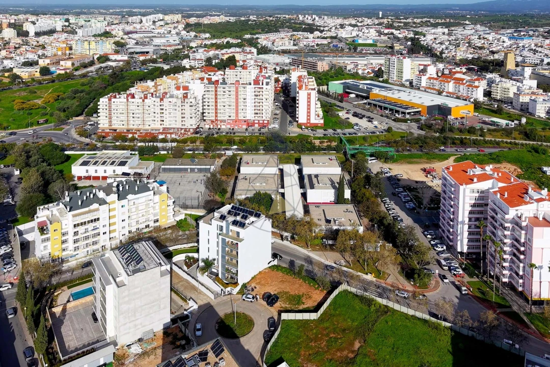 Apartamento T5 para Venda em Portimão Foto 66