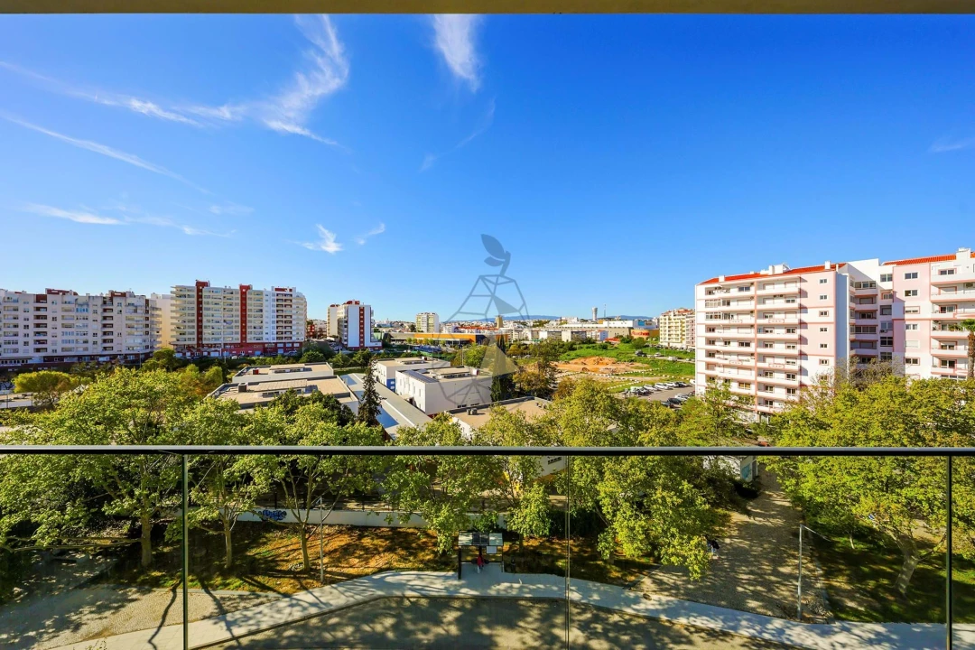 Apartamento T5 para Venda em Portimão Foto 51