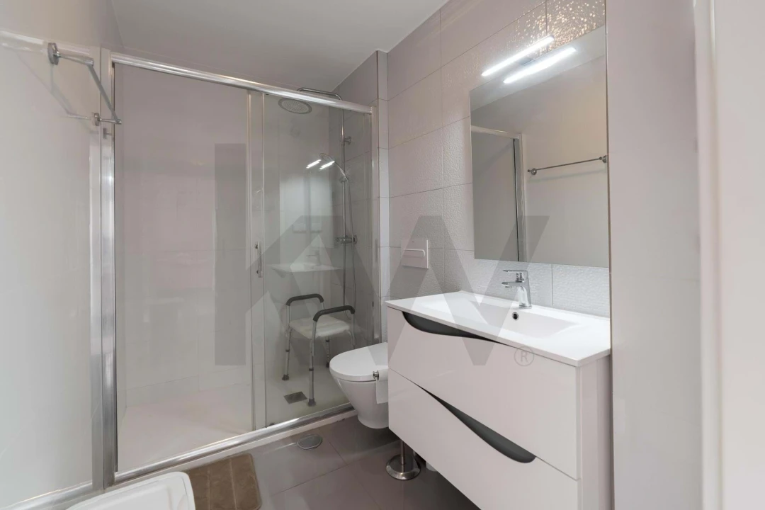 Apartamento T2 para Venda em Vila Real de Santo Antonio Foto 30
