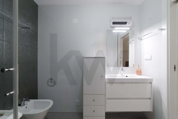 Apartamento T2 para Venda em Vila Real de Santo Antonio Foto 14