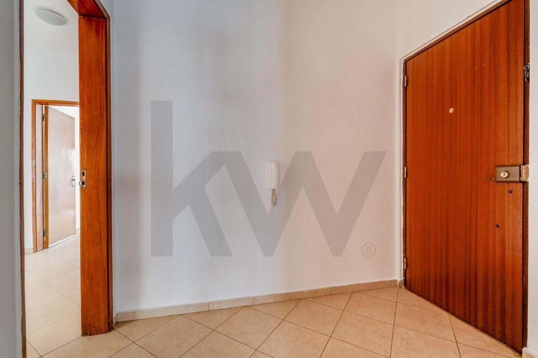 Apartamento T2 para Venda em Portimão Foto 19