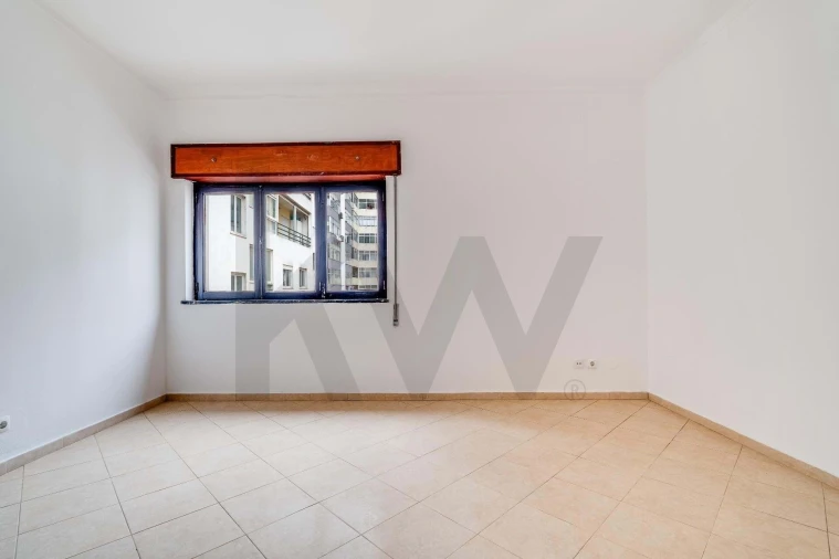 Apartamento T2 para Venda em Portimão Foto 6