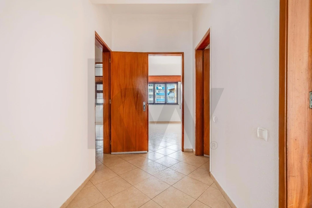 Apartamento T2 para Venda em Portimão Foto 17