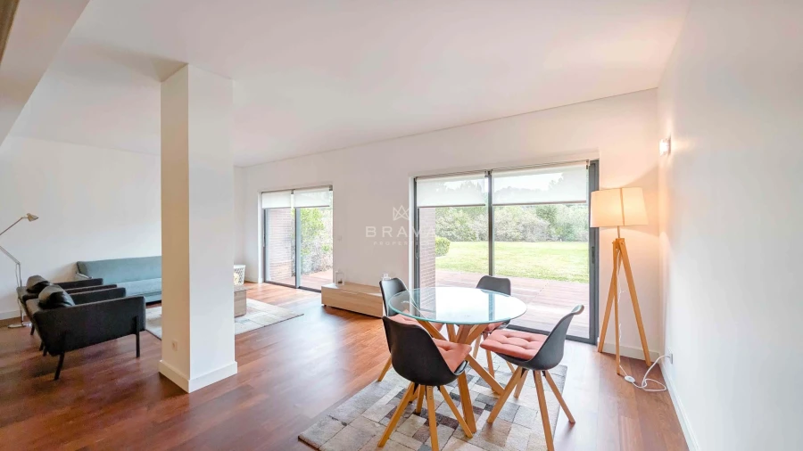 Apartamento T1 para Venda em Quarteira Foto 3