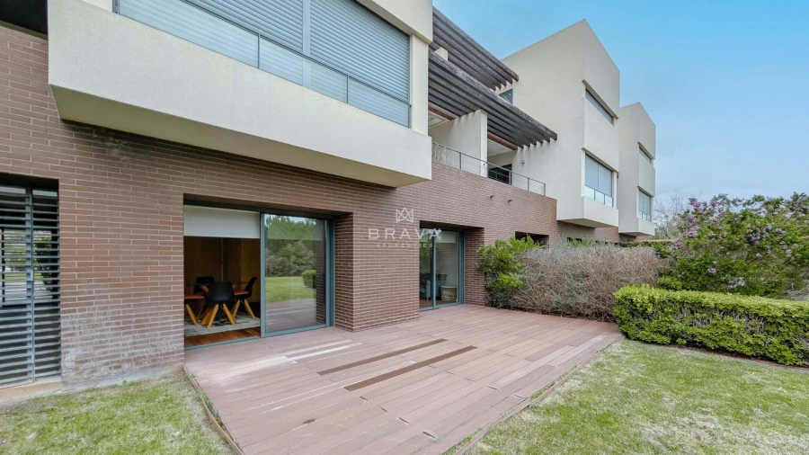 Apartamento T1 para Venda em Quarteira Foto 8