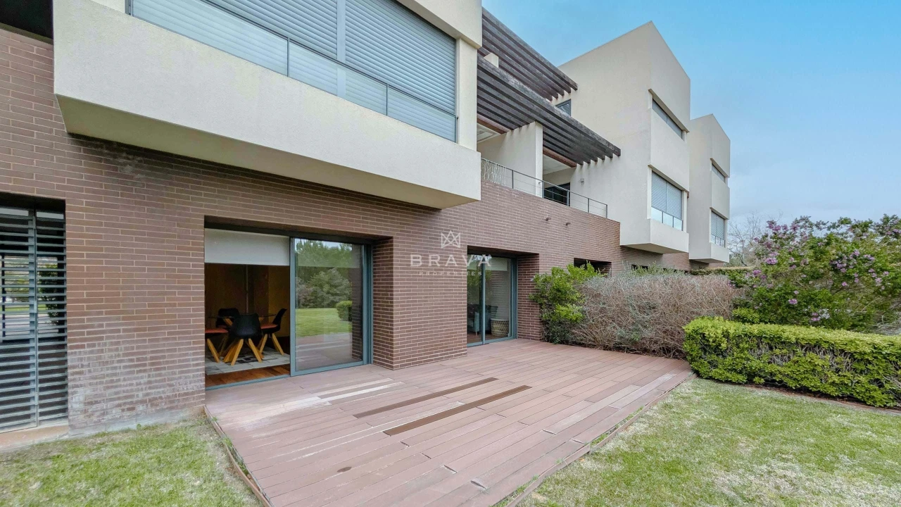 Apartamento T1 para Venda em Quarteira Foto 8