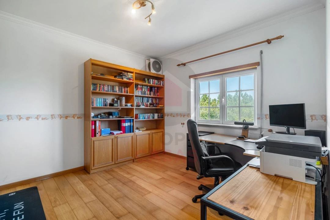 Moradia T3 para Venda em Vimeiro Foto 22