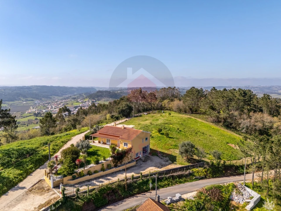 Moradia T3 para Venda em Vimeiro Foto 37