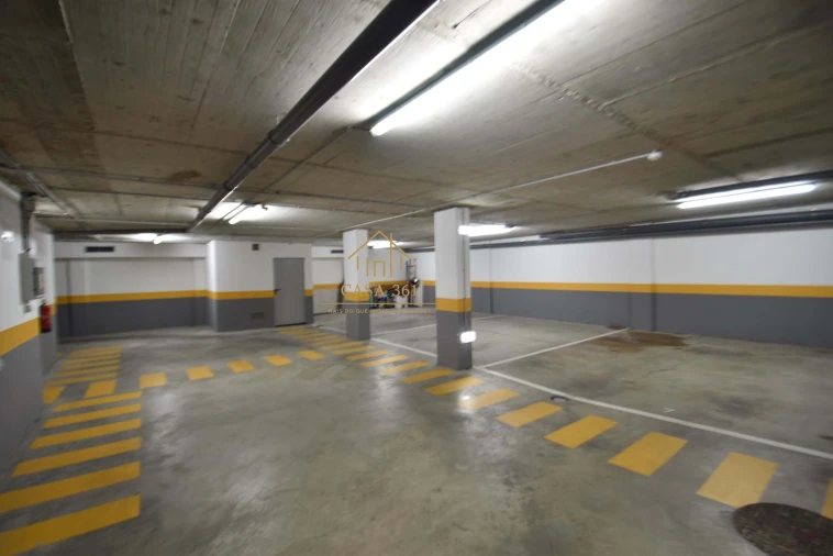 Apartamento T2 para Venda em Vialonga Foto 39