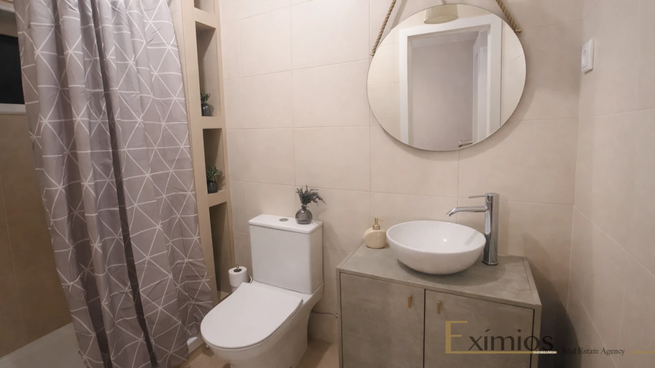 Apartamento T4 para Venda em Arvore Foto 11