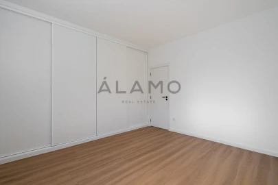 Moradia T3 para Venda em Quarteira