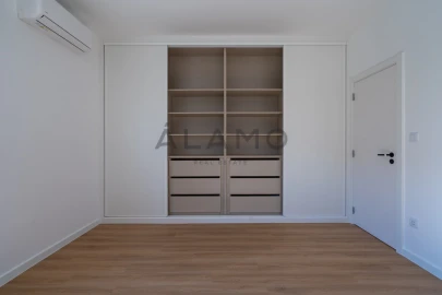 Moradia T3 para Venda em Quarteira