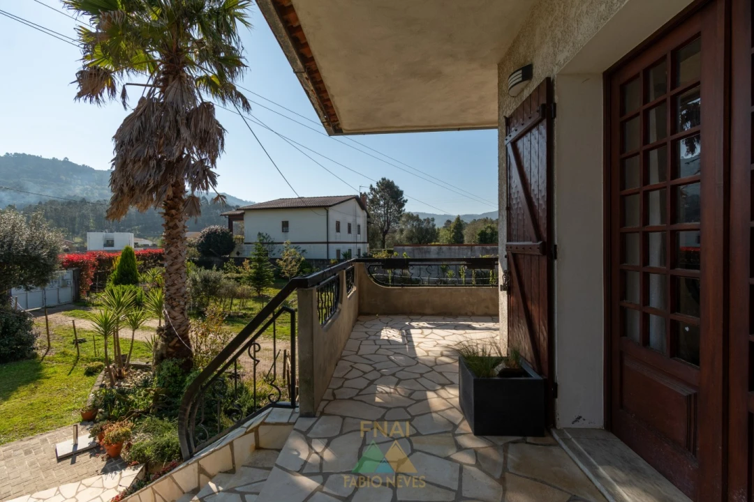 Moradia T4 para Venda em Geraz do Lima (Santa Maria, Santa Leocádia, Moreira), Deão Foto 7