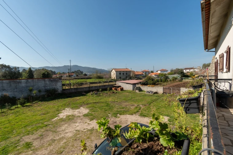 Moradia T4 para Venda em Geraz do Lima (Santa Maria, Santa Leocádia, Moreira), Deão Foto 9