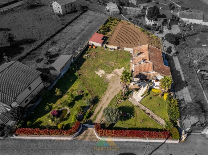 Moradia T4 para Venda em Geraz do Lima (Santa Maria, Santa Leocádia, Moreira), Deão Foto 13