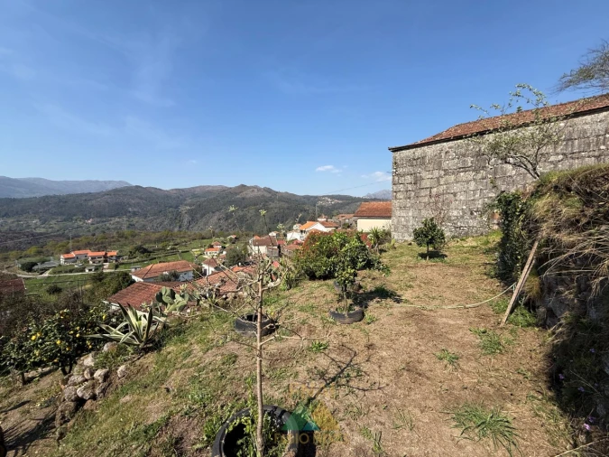 Moradia T2 para Venda em Lindoso Foto 39