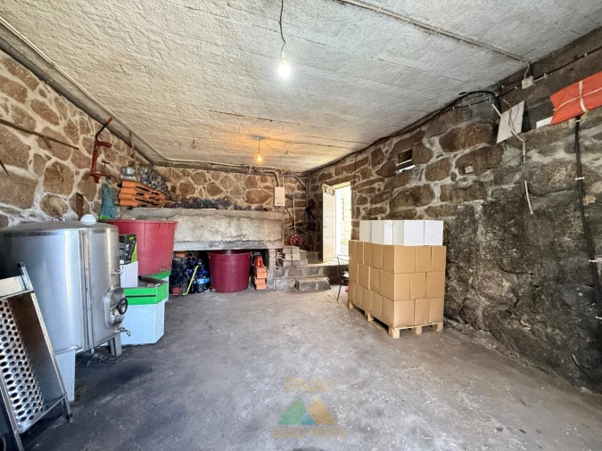 Moradia T2 para Venda em Lindoso Foto 34