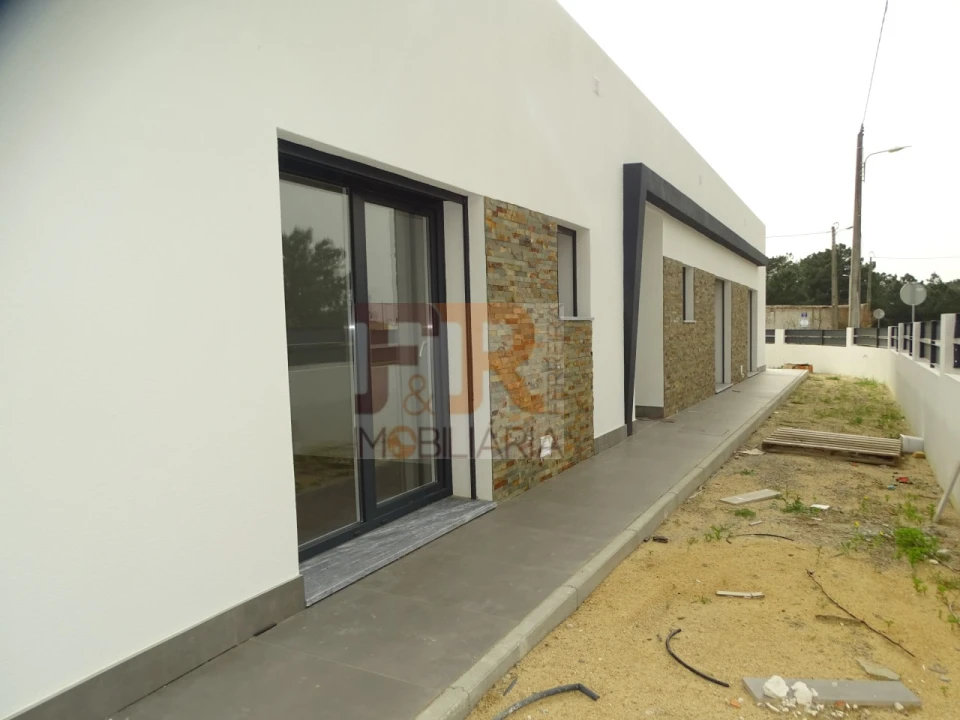 Moradia T3 para Venda em Quinta do Anjo Foto 2