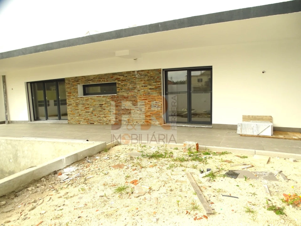 Moradia T3 para Venda em Quinta do Anjo Foto 10